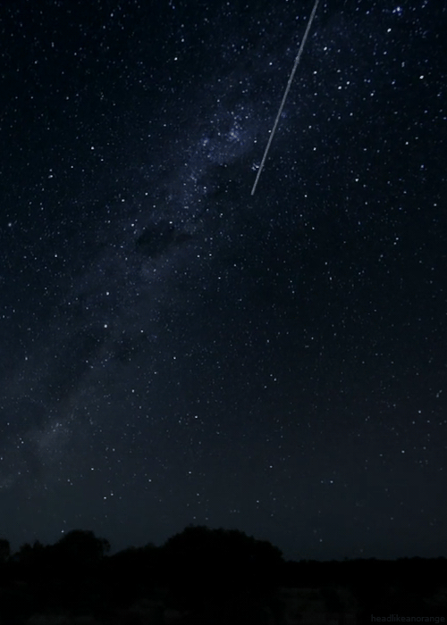 우주 밤하늘 유성 혜성 하늘