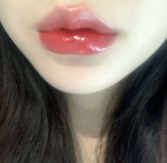 립 입술 예쁜 여자 립스틱 귀여운