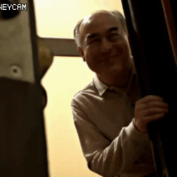 일본 영상 할아버지 남자들은 아는 얼굴 표정 몰래 음흉