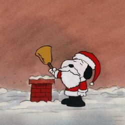 크리스마스 스누피 산타 종치는 모습 굴뚝
